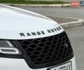 Белый Ленд Ровер Рендж Ровер Велар, объемом двигателя 2 л и пробегом 110 тыс. км за 38500 $, фото 23 на Automoto.ua
