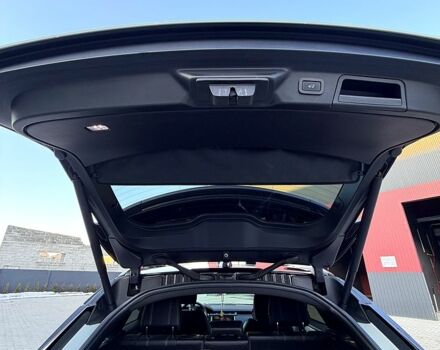 Білий Ленд Ровер Рендж Ровер Велар, об'ємом двигуна 2 л та пробігом 18000 тис. км за 32000 $, фото 11 на Automoto.ua