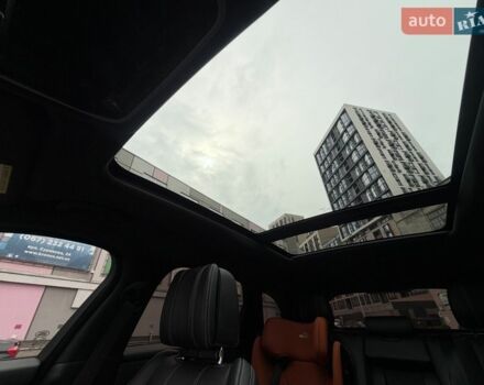 Белый Ленд Ровер Рендж Ровер Велар, объемом двигателя 2 л и пробегом 92 тыс. км за 35300 $, фото 13 на Automoto.ua