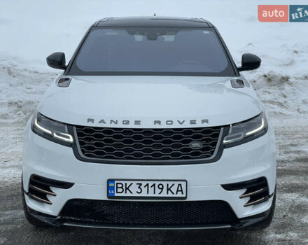 Белый Ленд Ровер Рендж Ровер Велар, объемом двигателя 2 л и пробегом 155 тыс. км за 29500 $, фото 3 на Automoto.ua