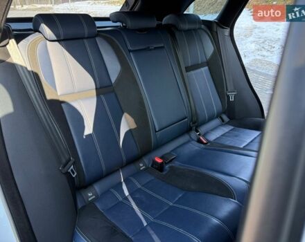 Белый Ленд Ровер Рендж Ровер Велар, объемом двигателя 2 л и пробегом 134 тыс. км за 29999 $, фото 80 на Automoto.ua