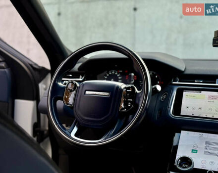 Белый Ленд Ровер Рендж Ровер Велар, объемом двигателя 2 л и пробегом 134 тыс. км за 33999 $, фото 69 на Automoto.ua
