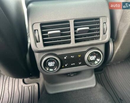 Белый Ленд Ровер Рендж Ровер Велар, объемом двигателя 2.99 л и пробегом 106 тыс. км за 43900 $, фото 23 на Automoto.ua