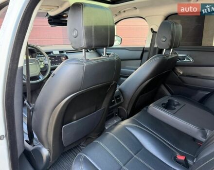 Белый Ленд Ровер Рендж Ровер Велар, объемом двигателя 2 л и пробегом 90 тыс. км за 33900 $, фото 19 на Automoto.ua