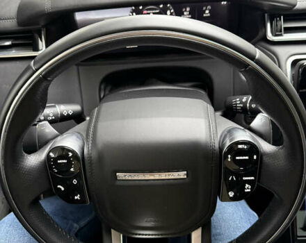 Белый Ленд Ровер Рендж Ровер Велар, объемом двигателя 2 л и пробегом 87 тыс. км за 33300 $, фото 39 на Automoto.ua