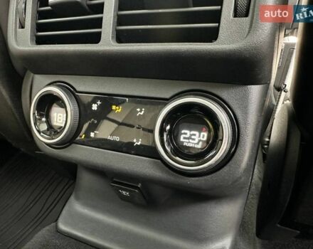 Белый Ленд Ровер Рендж Ровер Велар, объемом двигателя 2.99 л и пробегом 106 тыс. км за 39900 $, фото 40 на Automoto.ua