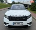 Білий Ленд Ровер Рендж Ровер Велар, об'ємом двигуна 2 л та пробігом 152 тис. км за 33900 $, фото 2 на Automoto.ua