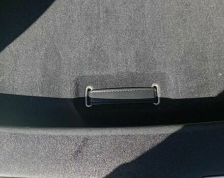 Белый Ленд Ровер Рендж Ровер Велар, объемом двигателя 2 л и пробегом 109 тыс. км за 31000 $, фото 48 на Automoto.ua