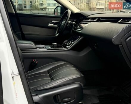 Білий Ленд Ровер Рендж Ровер Велар, об'ємом двигуна 2 л та пробігом 110 тис. км за 38500 $, фото 35 на Automoto.ua