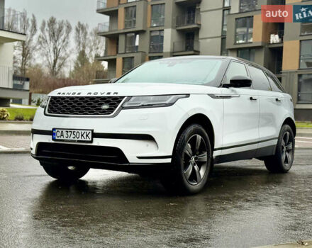 Белый Ленд Ровер Рендж Ровер Велар, объемом двигателя 2 л и пробегом 130 тыс. км за 32500 $, фото 10 на Automoto.ua