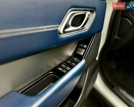 Білий Ленд Ровер Рендж Ровер Велар, об'ємом двигуна 2 л та пробігом 134 тис. км за 29999 $, фото 46 на Automoto.ua