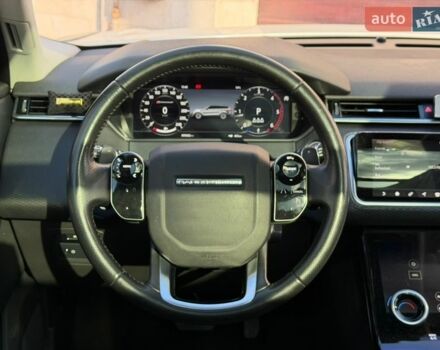 Белый Ленд Ровер Рендж Ровер Велар, объемом двигателя 2 л и пробегом 90 тыс. км за 33900 $, фото 11 на Automoto.ua