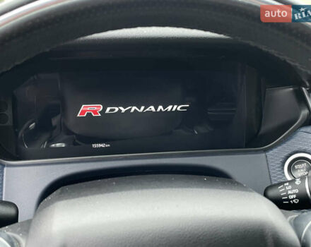 Белый Ленд Ровер Рендж Ровер Велар, объемом двигателя 2 л и пробегом 155 тыс. км за 29500 $, фото 27 на Automoto.ua