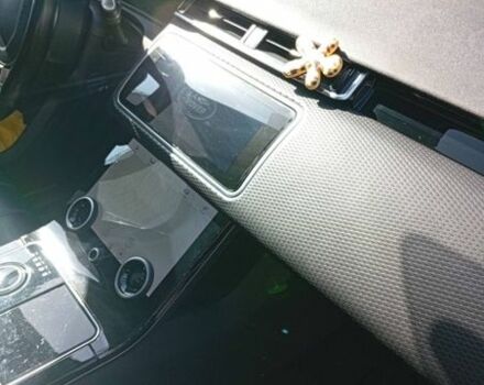 Белый Ленд Ровер Рендж Ровер Велар, объемом двигателя 2 л и пробегом 109 тыс. км за 31000 $, фото 99 на Automoto.ua