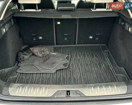 Белый Ленд Ровер Рендж Ровер Велар, объемом двигателя 2.99 л и пробегом 106 тыс. км за 39900 $, фото 28 на Automoto.ua