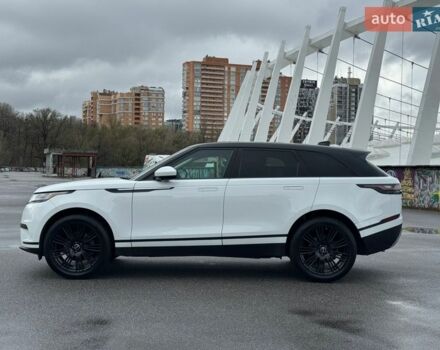 Белый Ленд Ровер Рендж Ровер Велар, объемом двигателя 3 л и пробегом 93 тыс. км за 33000 $, фото 2 на Automoto.ua