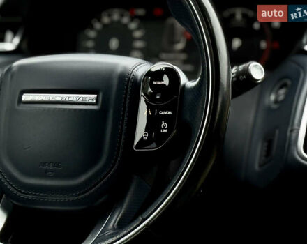 Белый Ленд Ровер Рендж Ровер Велар, объемом двигателя 2 л и пробегом 130 тыс. км за 32500 $, фото 61 на Automoto.ua