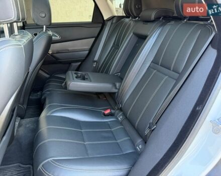 Белый Ленд Ровер Рендж Ровер Велар, объемом двигателя 2 л и пробегом 90 тыс. км за 33900 $, фото 17 на Automoto.ua