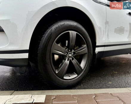 Белый Ленд Ровер Рендж Ровер Велар, объемом двигателя 2 л и пробегом 134 тыс. км за 29500 $, фото 39 на Automoto.ua