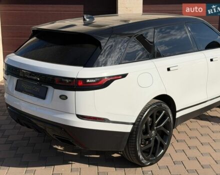 Белый Ленд Ровер Рендж Ровер Велар, объемом двигателя 2 л и пробегом 90 тыс. км за 33900 $, фото 7 на Automoto.ua