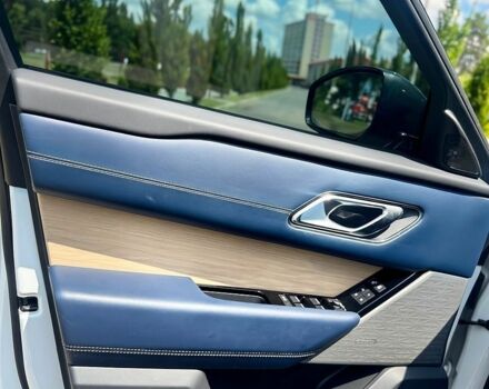 Білий Ленд Ровер Рендж Ровер Велар, об'ємом двигуна 3 л та пробігом 74 тис. км за 37900 $, фото 17 на Automoto.ua