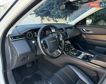 Білий Ленд Ровер Рендж Ровер Велар, об'ємом двигуна 2 л та пробігом 88 тис. км за 35900 $, фото 11 на Automoto.ua