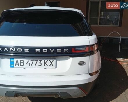 Белый Ленд Ровер Рендж Ровер Велар, объемом двигателя 2 л и пробегом 109 тыс. км за 31000 $, фото 66 на Automoto.ua