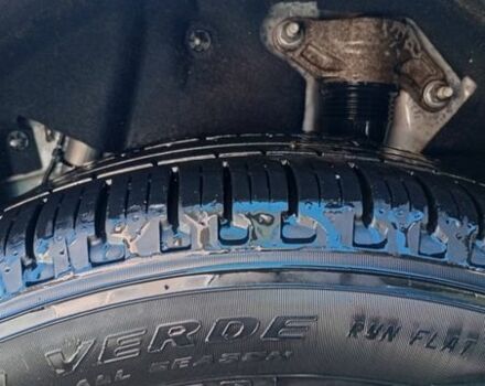 Белый Ленд Ровер Рендж Ровер Велар, объемом двигателя 2 л и пробегом 109 тыс. км за 31000 $, фото 77 на Automoto.ua