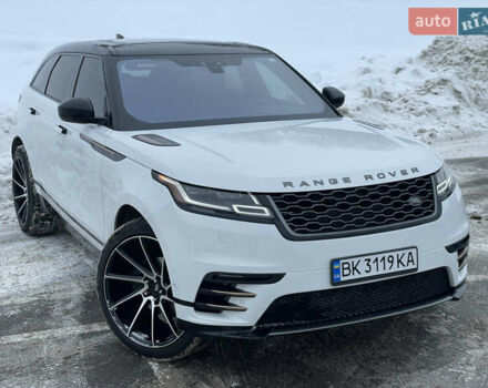 Белый Ленд Ровер Рендж Ровер Велар, объемом двигателя 2 л и пробегом 155 тыс. км за 29500 $, фото 2 на Automoto.ua