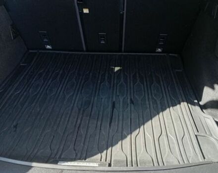 Белый Ленд Ровер Рендж Ровер Велар, объемом двигателя 2 л и пробегом 109 тыс. км за 31000 $, фото 76 на Automoto.ua