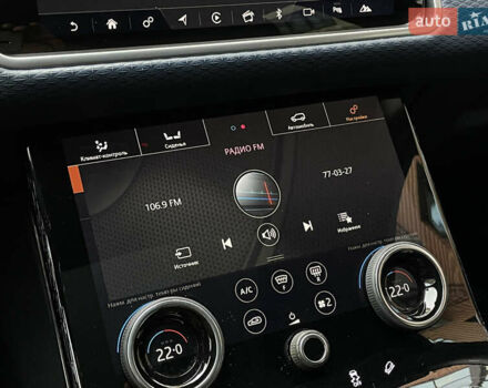 Белый Ленд Ровер Рендж Ровер Велар, объемом двигателя 2 л и пробегом 155 тыс. км за 29500 $, фото 53 на Automoto.ua