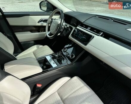 Белый Ленд Ровер Рендж Ровер Велар, объемом двигателя 2.99 л и пробегом 106 тыс. км за 39900 $, фото 14 на Automoto.ua