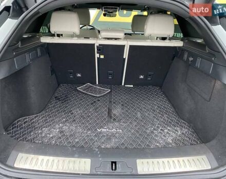 Білий Ленд Ровер Рендж Ровер Велар, об'ємом двигуна 2 л та пробігом 78 тис. км за 35900 $, фото 10 на Automoto.ua