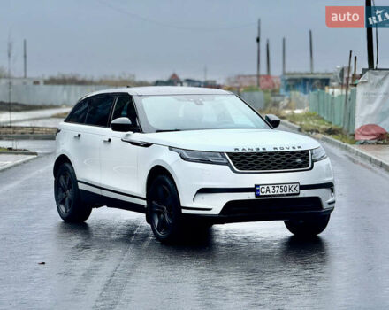 Белый Ленд Ровер Рендж Ровер Велар, объемом двигателя 2 л и пробегом 130 тыс. км за 32500 $, фото 1 на Automoto.ua