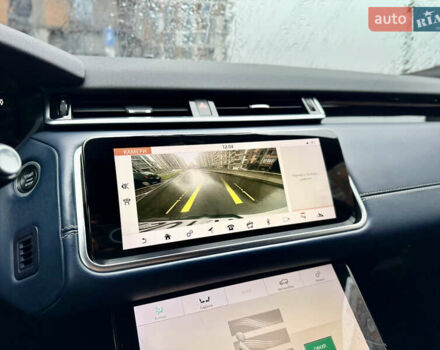 Белый Ленд Ровер Рендж Ровер Велар, объемом двигателя 2 л и пробегом 134 тыс. км за 29500 $, фото 74 на Automoto.ua