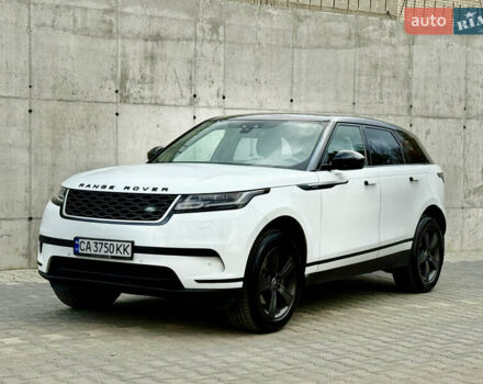 Белый Ленд Ровер Рендж Ровер Велар, объемом двигателя 2 л и пробегом 134 тыс. км за 33999 $, фото 3 на Automoto.ua