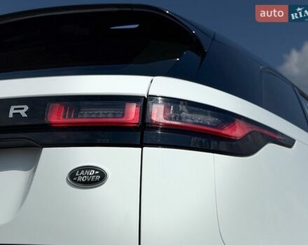 Білий Ленд Ровер Рендж Ровер Велар, об'ємом двигуна 2 л та пробігом 134 тис. км за 28999 $, фото 39 на Automoto.ua