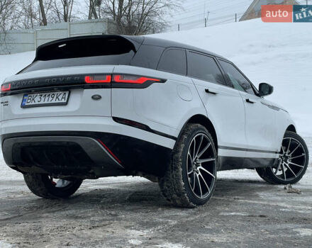 Белый Ленд Ровер Рендж Ровер Велар, объемом двигателя 2 л и пробегом 155 тыс. км за 29500 $, фото 15 на Automoto.ua