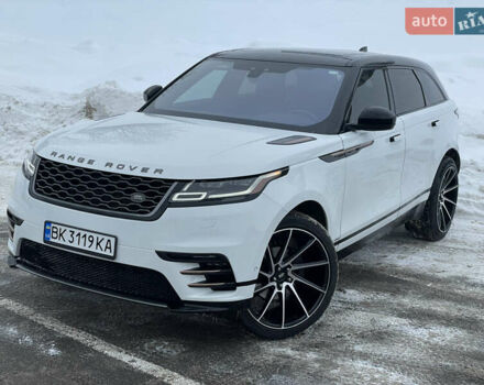 Белый Ленд Ровер Рендж Ровер Велар, объемом двигателя 2 л и пробегом 155 тыс. км за 29500 $, фото 7 на Automoto.ua