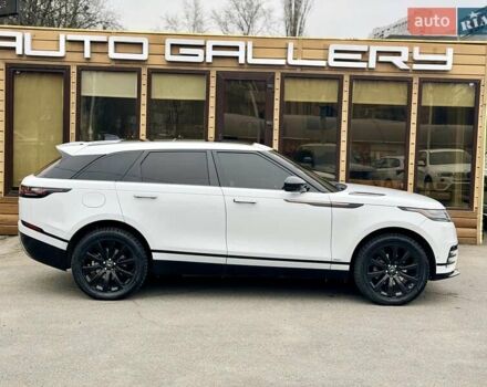 Білий Ленд Ровер Рендж Ровер Велар, об'ємом двигуна 2 л та пробігом 208 тис. км за 29999 $, фото 10 на Automoto.ua
