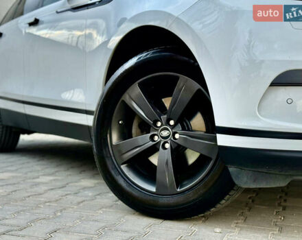 Белый Ленд Ровер Рендж Ровер Велар, объемом двигателя 2 л и пробегом 134 тыс. км за 33999 $, фото 28 на Automoto.ua