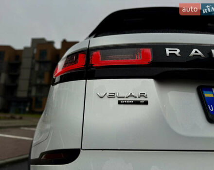 Белый Ленд Ровер Рендж Ровер Велар, объемом двигателя 2 л и пробегом 130 тыс. км за 32500 $, фото 38 на Automoto.ua