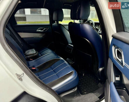 Білий Ленд Ровер Рендж Ровер Велар, об'ємом двигуна 2 л та пробігом 134 тис. км за 29999 $, фото 57 на Automoto.ua