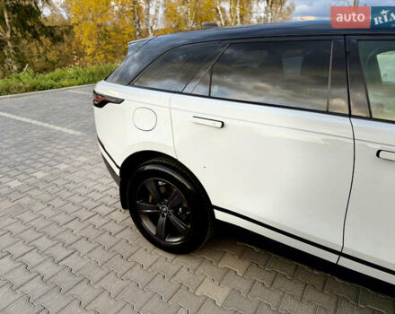 Белый Ленд Ровер Рендж Ровер Велар, объемом двигателя 2 л и пробегом 134 тыс. км за 33999 $, фото 40 на Automoto.ua