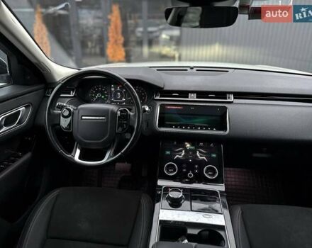 Белый Ленд Ровер Рендж Ровер Велар, объемом двигателя 2 л и пробегом 127 тыс. км за 27900 $, фото 15 на Automoto.ua