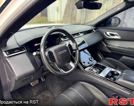 Белый Ленд Ровер Рендж Ровер Велар, объемом двигателя 2 л и пробегом 150 тыс. км за 29900 $, фото 7 на Automoto.ua