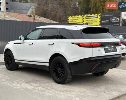 Белый Ленд Ровер Рендж Ровер Велар, объемом двигателя 2 л и пробегом 127 тыс. км за 27900 $, фото 5 на Automoto.ua