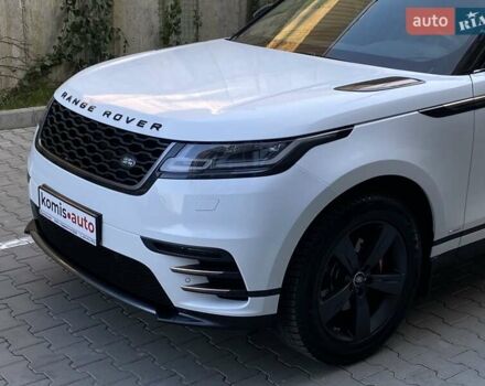 Белый Ленд Ровер Рендж Ровер Велар, объемом двигателя 2 л и пробегом 91 тыс. км за 34999 $, фото 4 на Automoto.ua