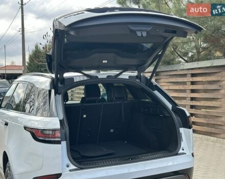 Білий Ленд Ровер Рендж Ровер Велар, об'ємом двигуна 2 л та пробігом 131 тис. км за 32000 $, фото 31 на Automoto.ua