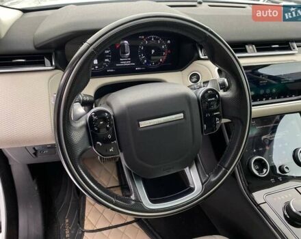 Белый Ленд Ровер Рендж Ровер Велар, объемом двигателя 3 л и пробегом 77 тыс. км за 34900 $, фото 13 на Automoto.ua